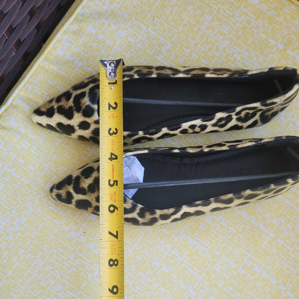 Leopard Print Pointed Toe Flats in Gold and Black - Picture 15 of 16
